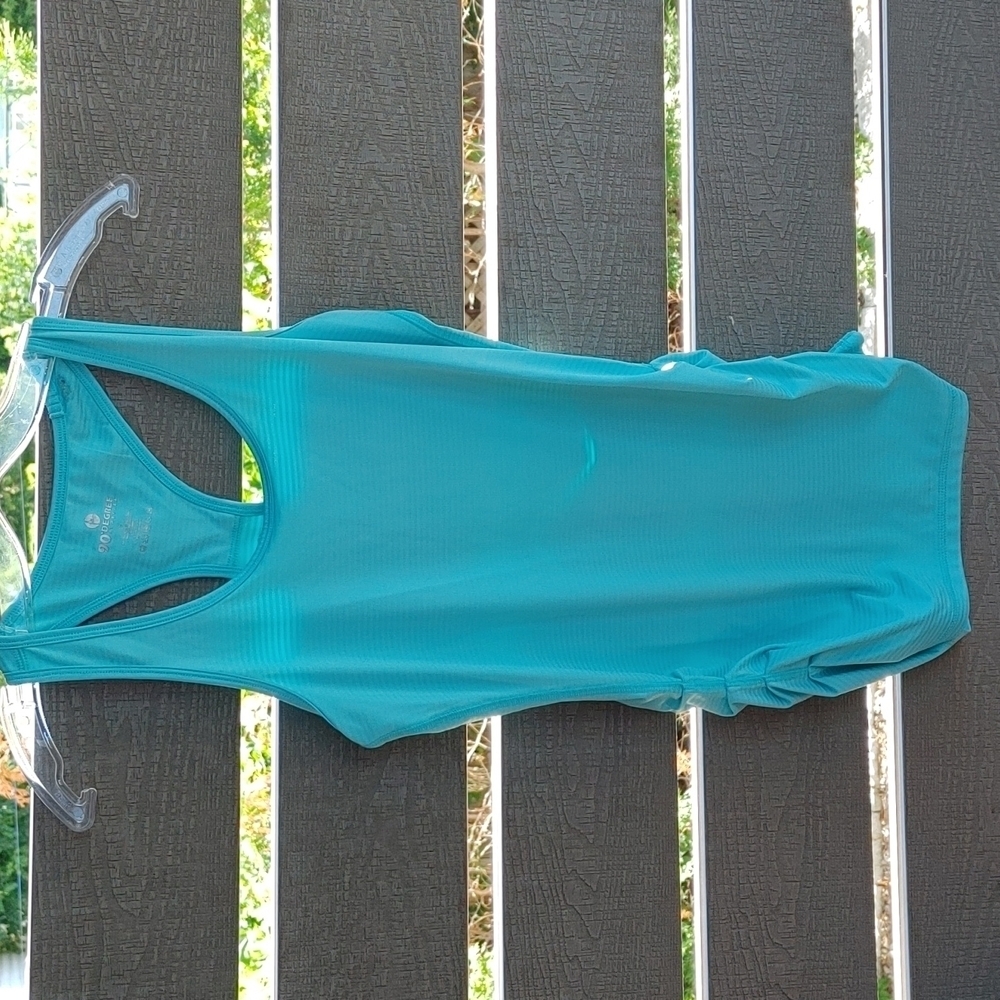 CNew‎ without tags 90 Degree Sports tank size Small